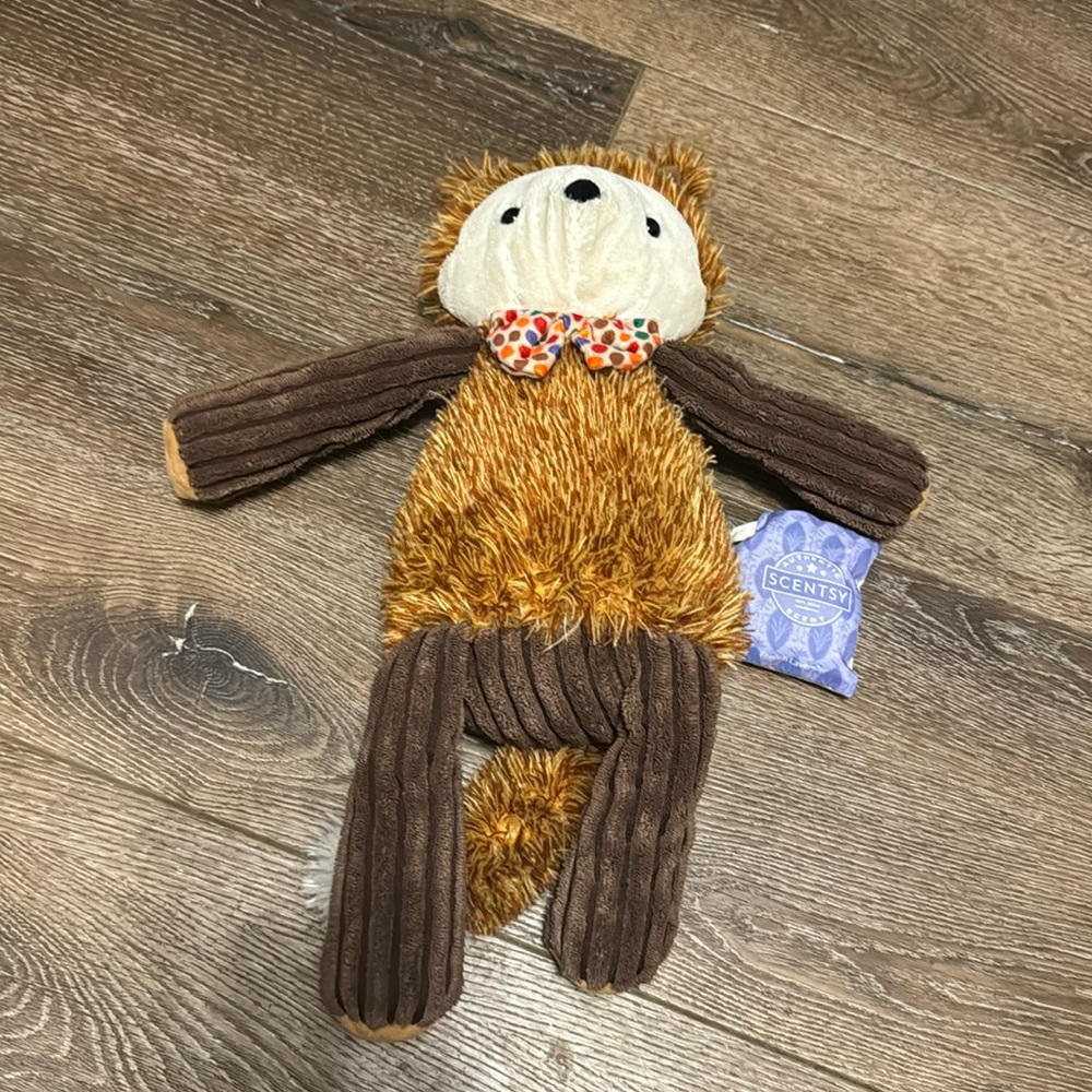 Scentsy buddy Fallon fox with‎ Scentsy